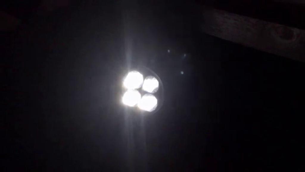 'Video thumbnail for VicTsing 200 Lumens Solar LED Landscape Light Review 4K'