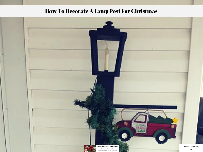 A photo showing how to decorate a lamp post for Christmas.